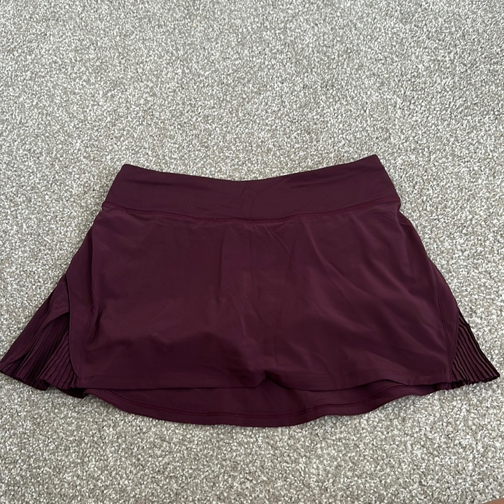 Wine colored Lululemon skirt